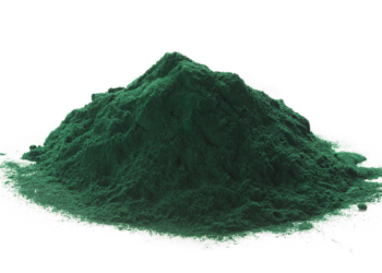Spirulina zmielona w postaci kupki